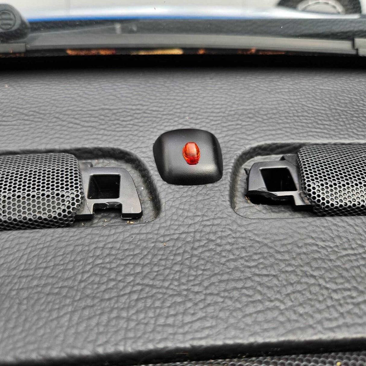Volvo P2 V60 V70 Dashboard Vent Trim - Left & Right Set