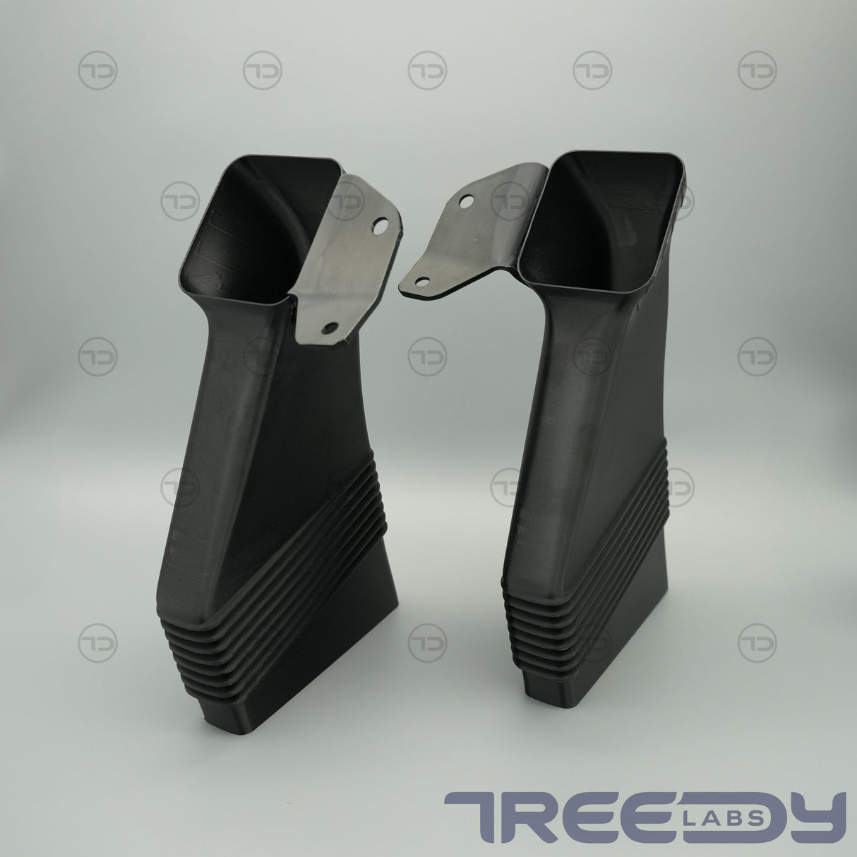 BMW E34 5-Series Front Brake Cooling Ducts - M-Tech - 51712254325 & 51712254326 - Product Image 5