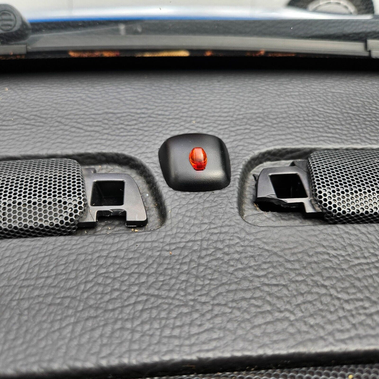 Volvo P2 V60 V70 Dashboard Vent Trim - Left & Right Set